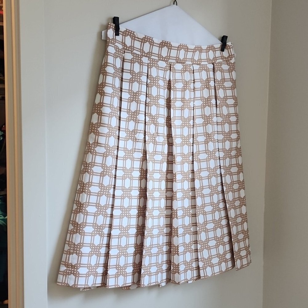Ann Taylor Pleated Midi Skirt Size 6 Tan White Rattan Print A-Line Classic - Picture 2 of 6